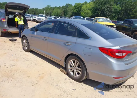 2017 Hyundai Sonata Se z USA, uszkodzony, nr VIN 5NPE24AF1HH568279